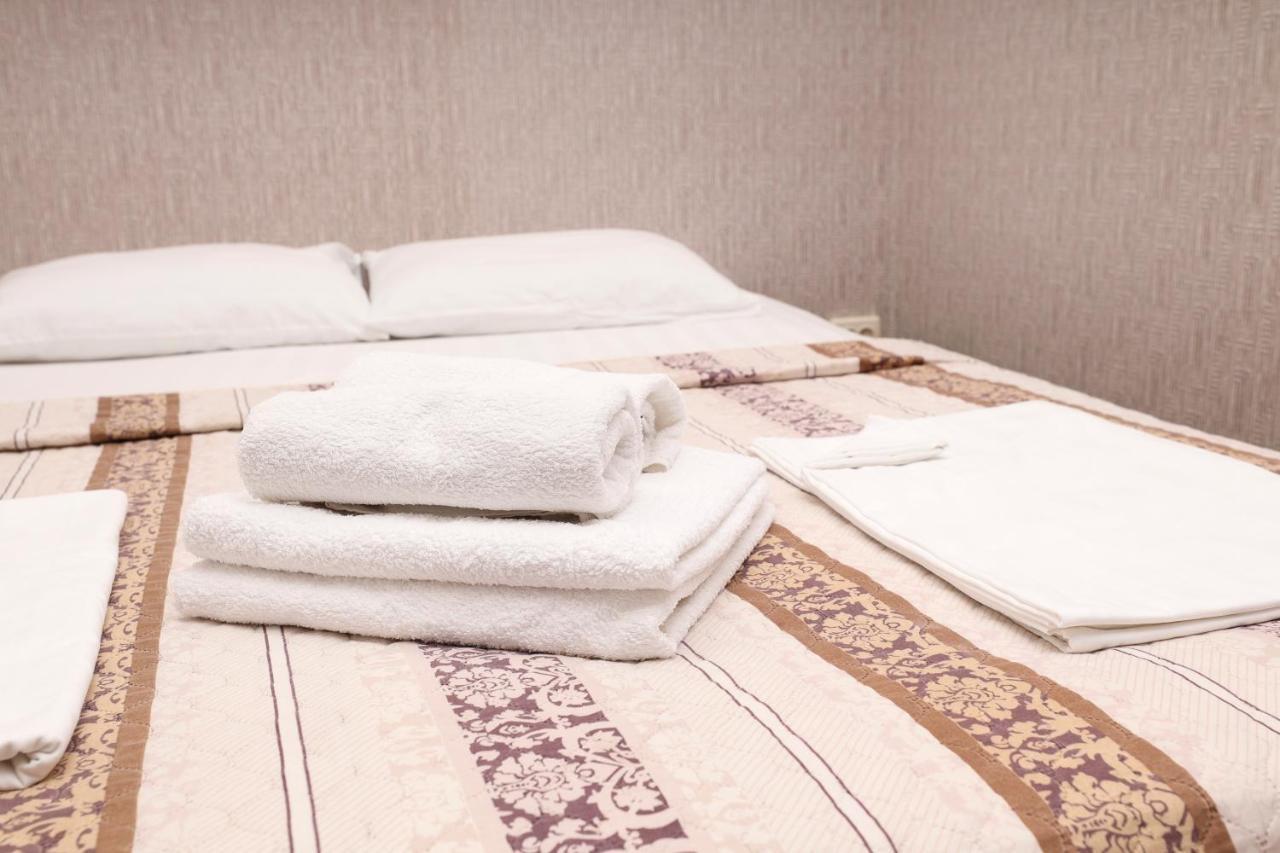 Hotel Capri Soukhoumi Extérieur photo